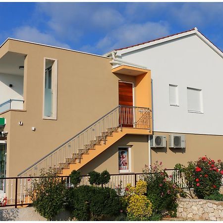 Apartments Ksenia Rogoznica  Exterior photo